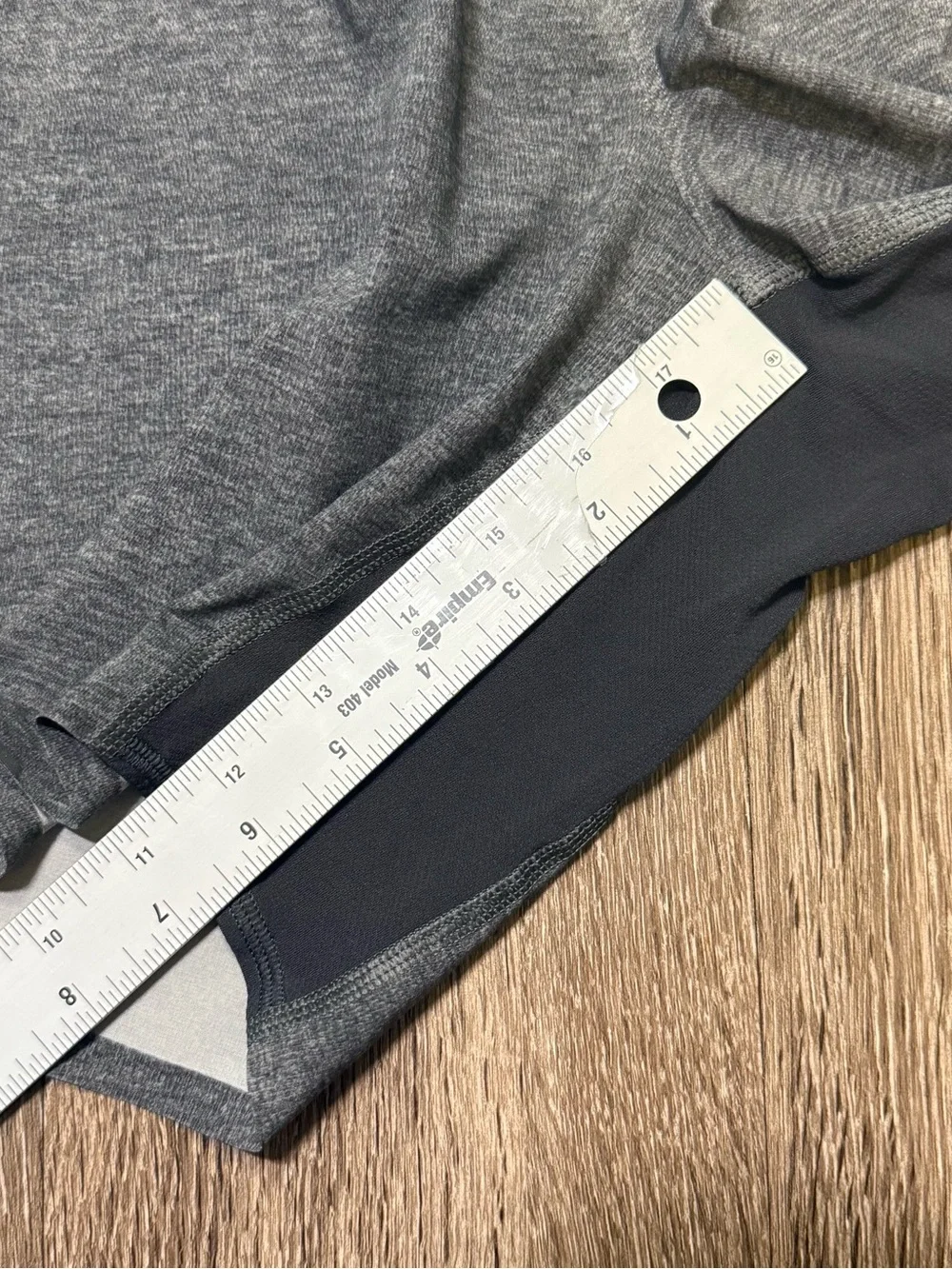 Lululemon License to Train Shorts Mens Sz Large Gray Athletic Running Athleisure
